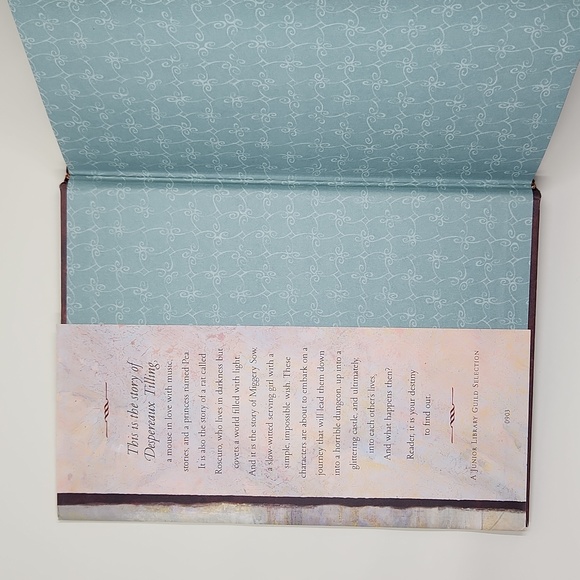 THE TALE OF DESPEREAUX by Kate DiCamillo First Edition - Picture 3 of 7